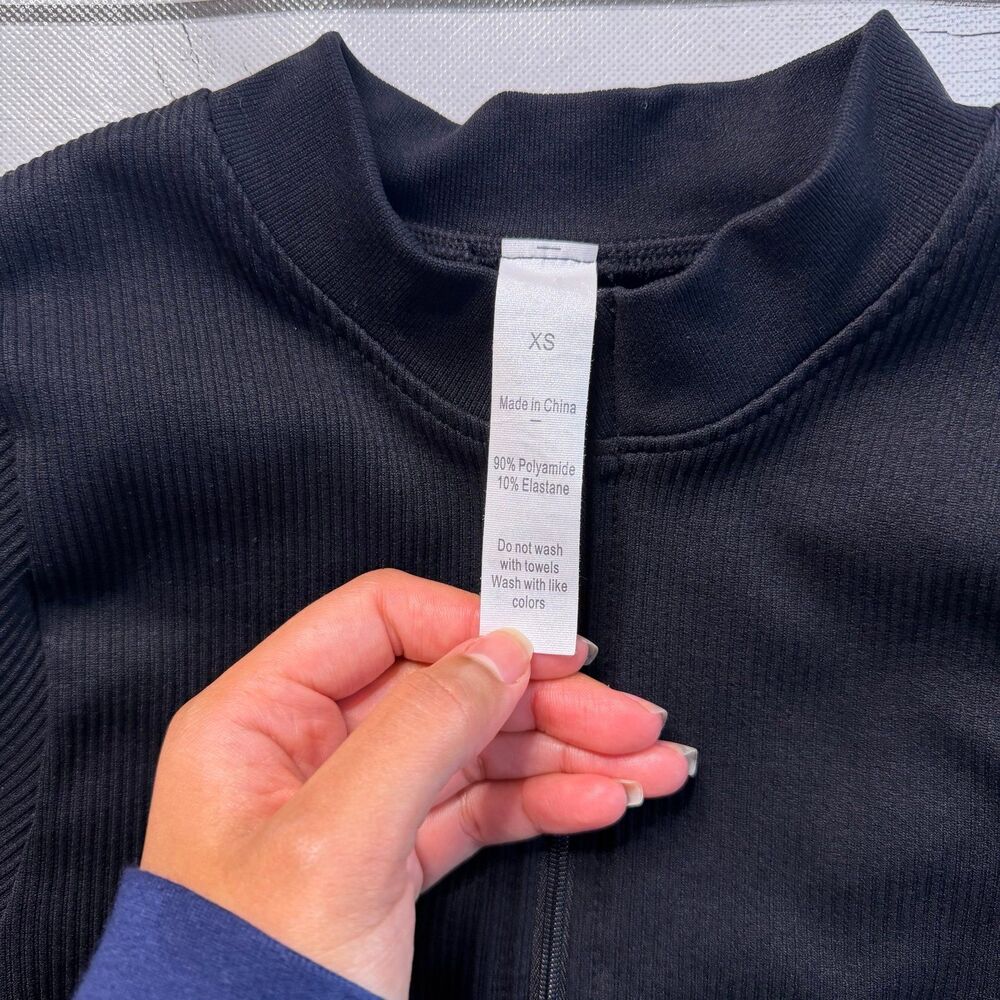 Ribbed Black Workout Zip-up Gym Jacket - Picture 4 of 6